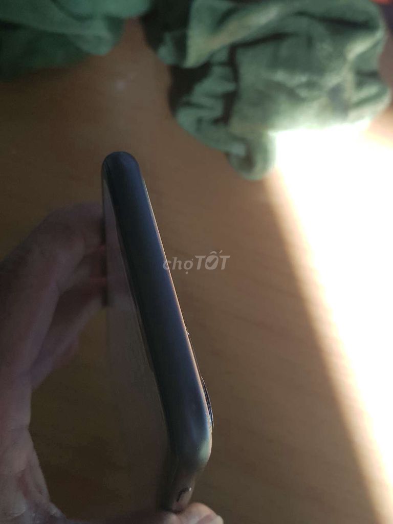 Iphone 11vn lỗi camera trước và khuôn mặt zin