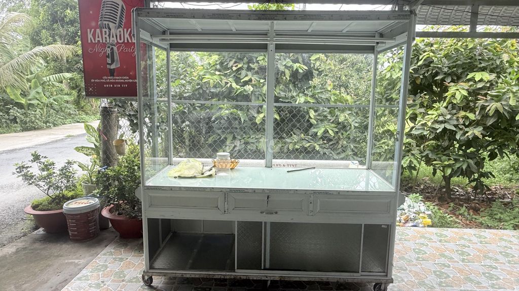 Tủ bán hàng nhôm trắng đã sử dụng. Mua bán Đồ chuyên dụng, Giống nuôi trồng tại Huyện Cái Bè Tiền Giang được đăng bởi Văn Tín hình 1
