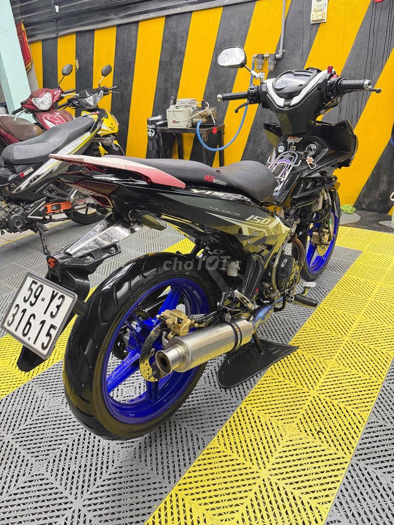 Yamaha MX King 2018 Черно-белый Вьетнам