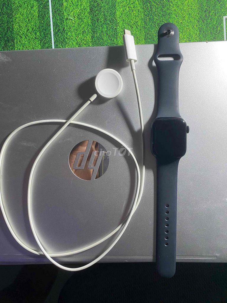 Apple Watch SE Gen 2 GPS 40mm Đen. Mua bán Thiết bị đeo thông minh tại Quận Phú Nhuận Tp Hồ Chí Minh được đăng bởi Nguyễn Nhật Nam hình 1