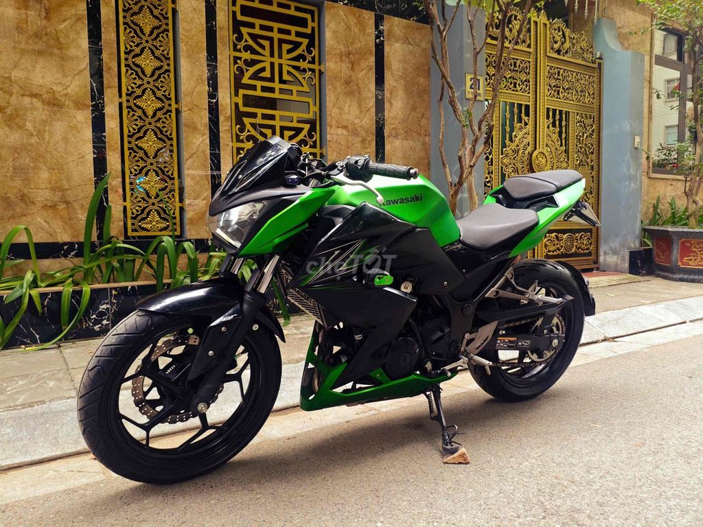Kawasaki Z 300 abs biển số 29- xe đẹp leng keng. Mua bán Xe máy tại Quận Cầu Giấy Hà Nội được đăng bởi Tong motor xe may hình 4