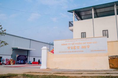 Tuyển Công Nhân ( Nhà Máy Hòa Bình )