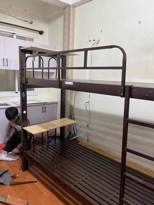 Thanh lý 3 bộ giường tầng sặt vuông hộp mới 95%. Mua bán Giường, chăn ga gối nệm tại Quận 7 Tp Hồ Chí Minh được đăng bởi Phòng Trọ Q7