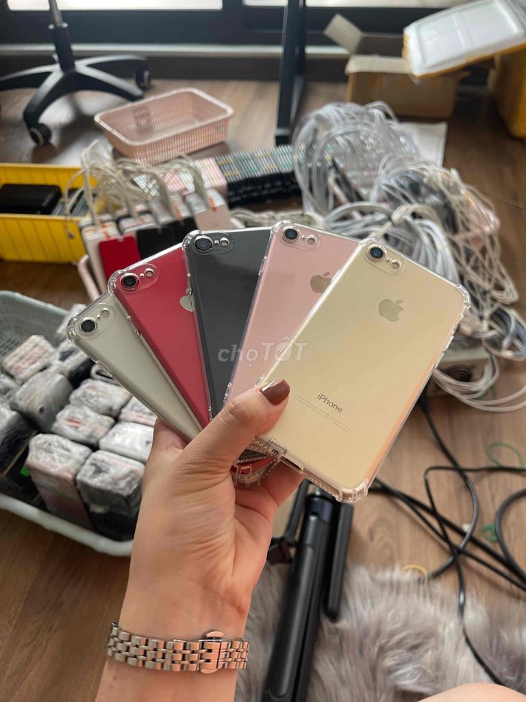 iPhone 7 Đen, Vàng, Bạc, hồng. Mua bán Điện thoại tại Quận Long Biên Hà Nội được đăng bởi Ngọc Anh hình 1