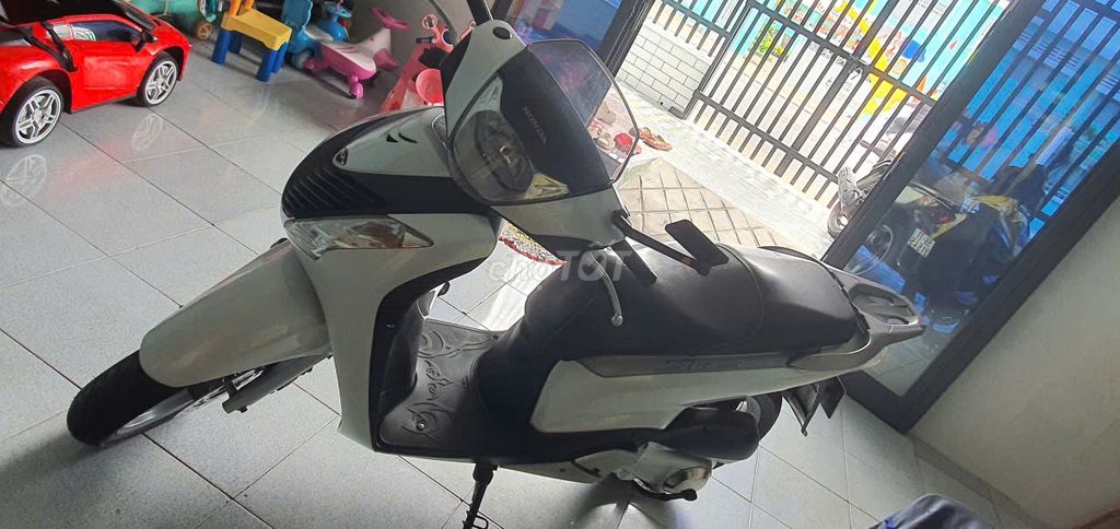 XE NHÀ DƯ DÙNG CẦN BÁN XE SH Ý SM 108. Mua bán Xe máy tại Huyện Nhà Bè Tp Hồ Chí Minh được đăng bởi nguyen van ti hình 2