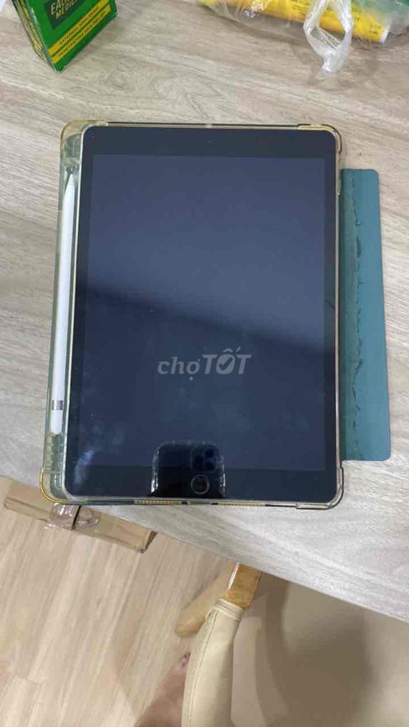 iPad Gen 9 Đen. Mua bán Máy tính bảng tại Quận 3 Tp Hồ Chí Minh được đăng bởi Pika hình 1