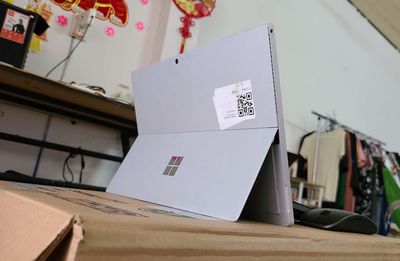Giá 2 900 000/MTB Surface Pro i5 6500U/8Gb/256Gb