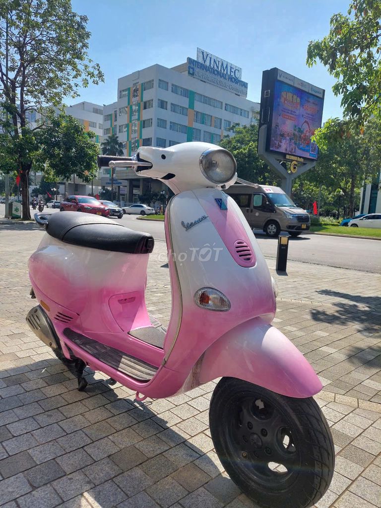 Bán xe Piagio LX 125cc mầu trắng chính chủ còn mới. Mua bán Xe máy tại Quận Hoàng Mai Hà Nội được đăng bởi Nguyễn Thu Lan hình 5