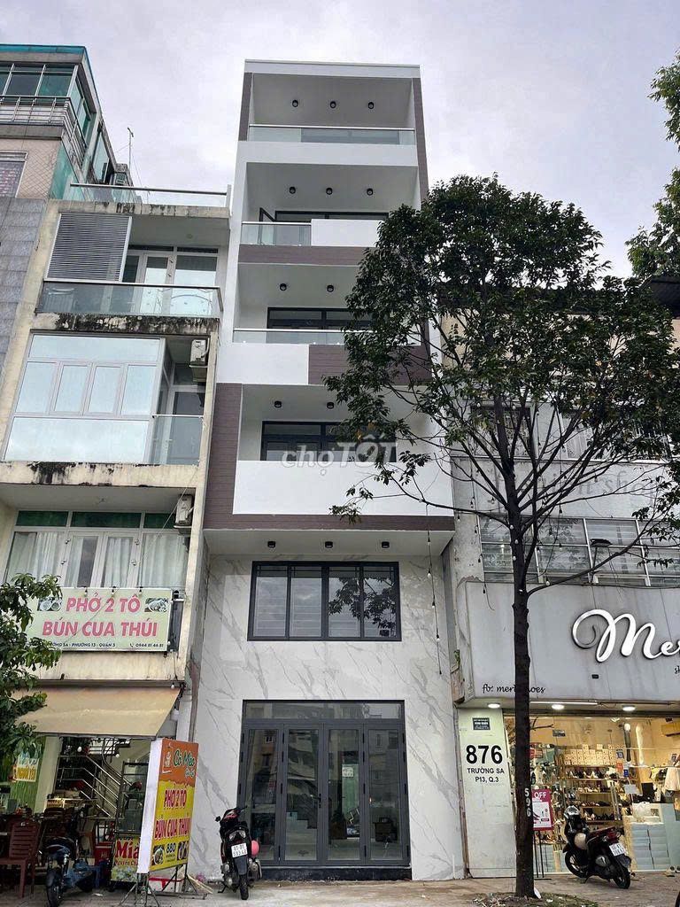 CHO THUÊ NHÀ MT TRƯỜNG SA, Q3 DT 4x10m trệt lửng 4 lầu giá 38tr