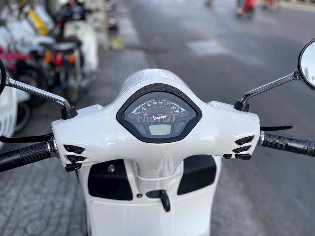 PIAGIIO SUPER/300cc Quastar - model 2019. Mua bán Xe máy tại Quận Phú Nhuận Tp Hồ Chí Minh được đăng bởi vespa cũ PiAGIO Cao Cấp TUẤN CƯƠNG SAIGON  hình 4