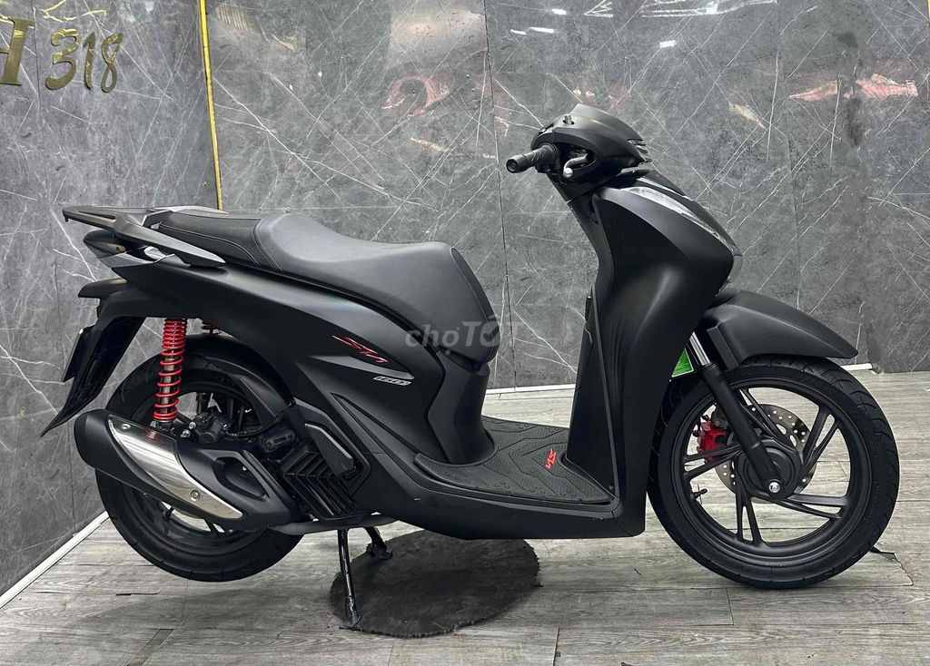 Honda SH 160i ABS 2024 матовый черный пробег 9 тыс. км
