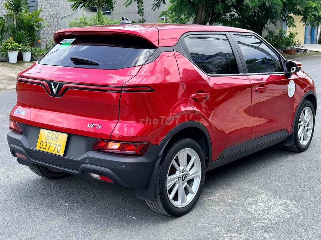 VF5 Plus покупка батареи, бесплатная зарядка до 07/2026, отличное авто и батарея