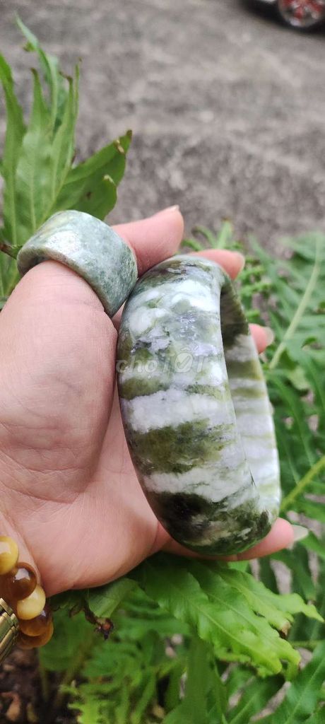 Vòng tay nữ đá ngọc cổ điển. Mua bán Phụ kiện thời trang khác tại Thành phố Đà Lạt Lâm Đồng được đăng bởi Hằng hình 1