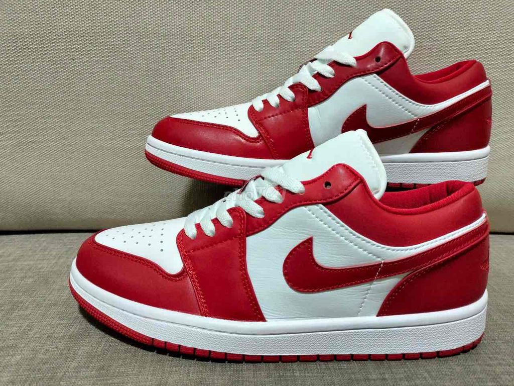 05 AO VA 01 GIAY NIKE. Mua bán Quần áo tại Thành phố Bà Rịa Bà Rịa - Vũng Tàu được đăng bởi Hu chi hình 6