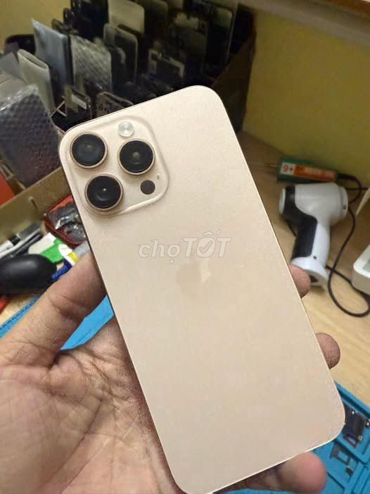 Apple iPhone 16 Pro Max Vàng. Mua bán Điện thoại tại Quận 1 Tp Hồ Chí Minh được đăng bởi Hội Đồ Điện Tử hình 1