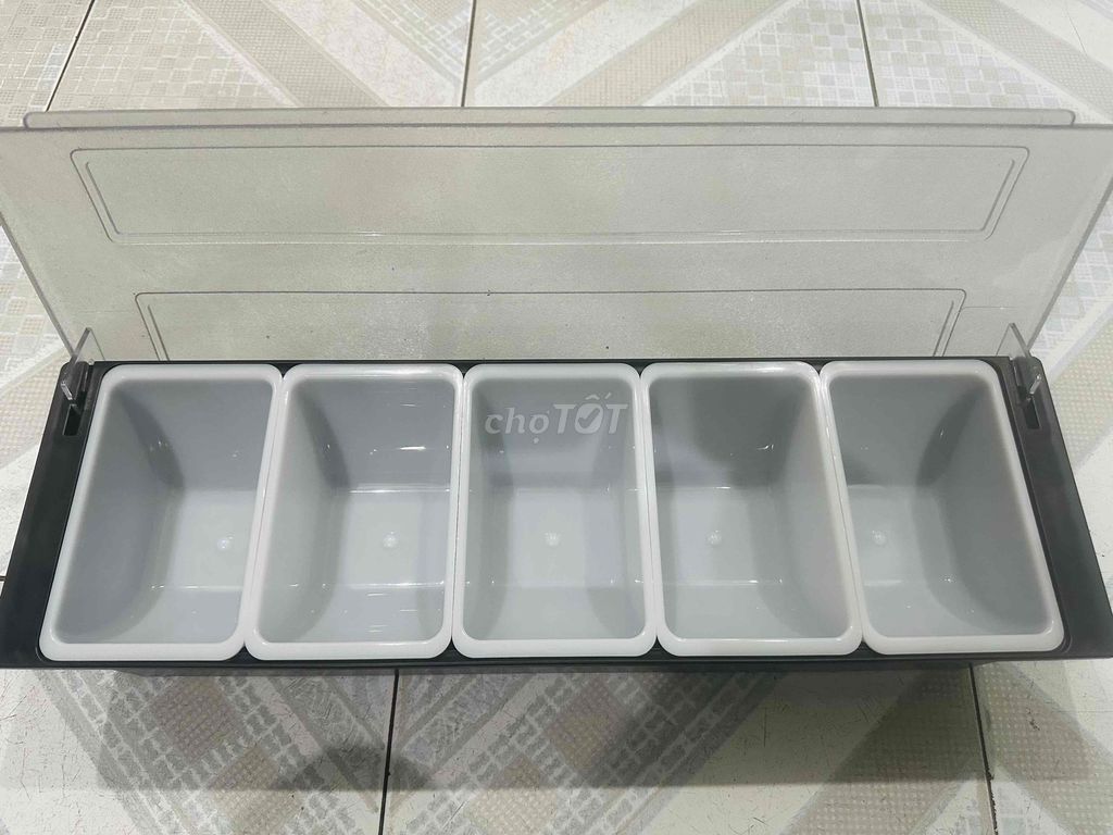 Khay nhựa đựng topping 5 ngăn. Mua bán Dụng cụ nhà bếp tại Thành phố Biên Hòa Đồng Nai được đăng bởi Dung hình 1