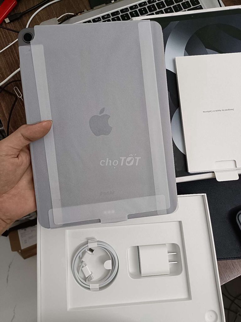 Sale iPad Air 5 256GB WIFI Gray chưa active