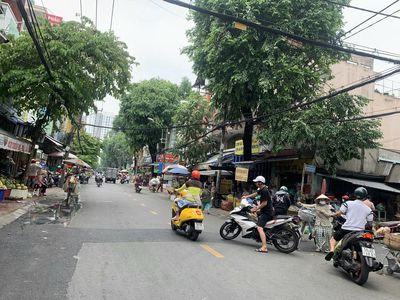 Nhà phố 68 m² · 3 PN · Đường Cây Keo