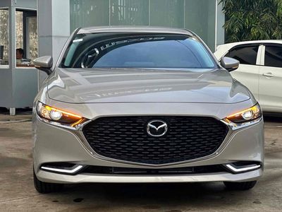 Mazda 3 Luxury E5 Xám