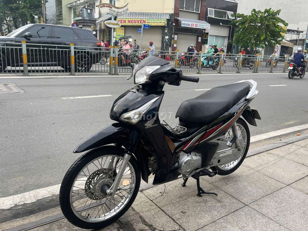 Honda future mập FI 2014 mới 90% biển số 37. Mua bán Xe máy tại Quận Tân Phú Tp Hồ Chí Minh được đăng bởi Tuanduy hình 5