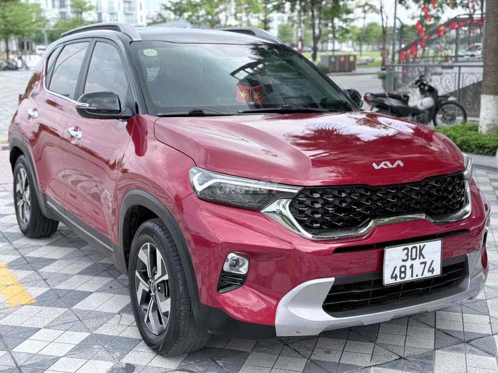 Kia Sonet 2023 Premium 1.5 AT - 19000 км