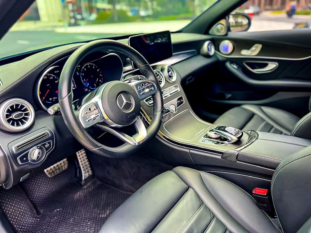Mercedes Benz 2019 C300 AMG Full Option. Mua bán Ô tô tại Quận 7 Tp Hồ Chí Minh được đăng bởi JENNIE hình 6