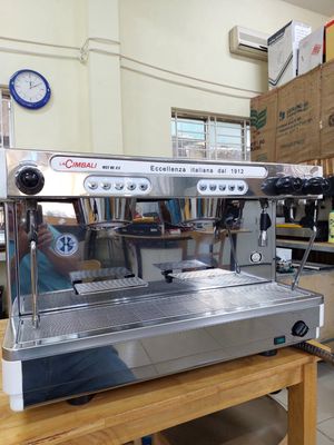 Máy pha cà phê chuyên nghiệp cũ La Cimbali M27 bền
