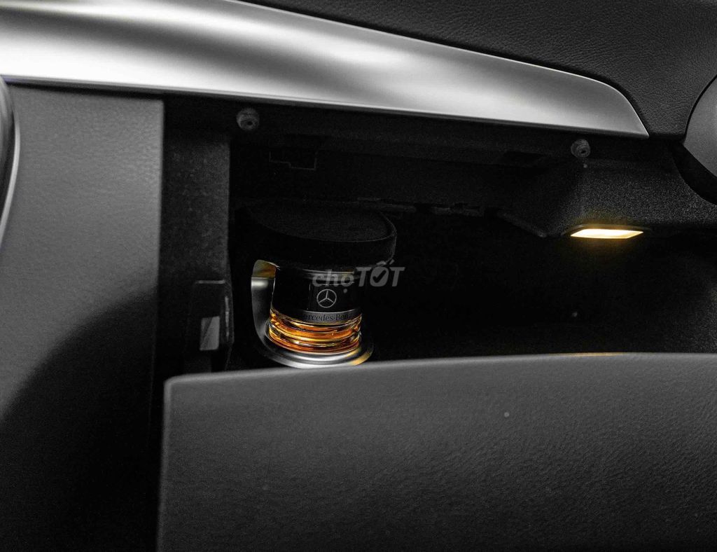 C200 Exclusive Sx 2021 màu trắng sang trọng. Mua bán Ô tô tại Quận 7 Tp Hồ Chí Minh được đăng bởi Dương Phương hình 15