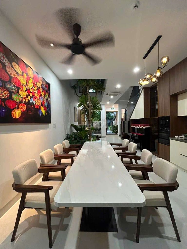 Аренда · 5 комн. · 100 м² · Quận Hải Châu, ул. Đường Nguyễn Sơn