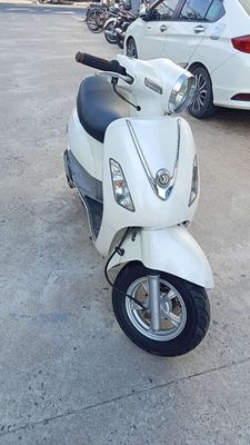 Xe Elizabeth trắng đẹp, máy cực kỳ êm ngon. Mua bán Xe máy tại Quận Thanh Khê Đà Nẵng được đăng bởi Trần Khải