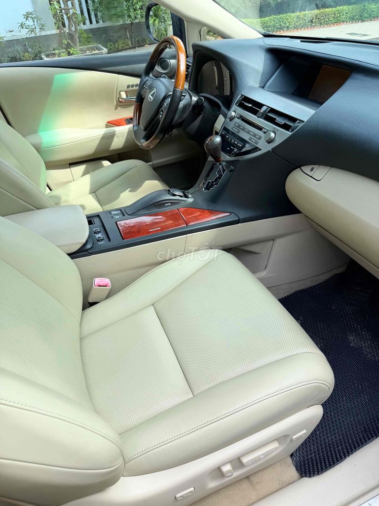 Lexus RX 350 AWD Bản Full Kịch Model 2011 ✅. Mua bán Ô tô tại Thành phố Dĩ An Bình Dương được đăng bởi Nguyễn Sơn Auto hình 10