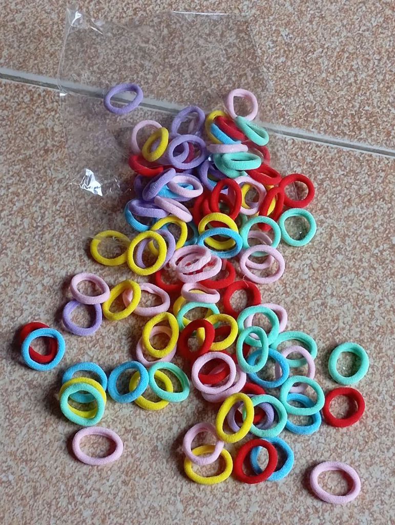 100 DÂY CỘT TÓC BÉ GÁI Nhiều Màu. Mua bán Phụ kiện thời trang khác tại Thị xã Điện Bàn Quảng Nam được đăng bởi Đồ Thanh Lý 2hand hình 1