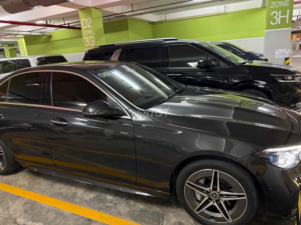 Mercedes Benz C Class 2023 C300 AMG - 11000 km. Mua bán Ô tô tại Quận 7 Tp Hồ Chí Minh được đăng bởi Henry  hình 4