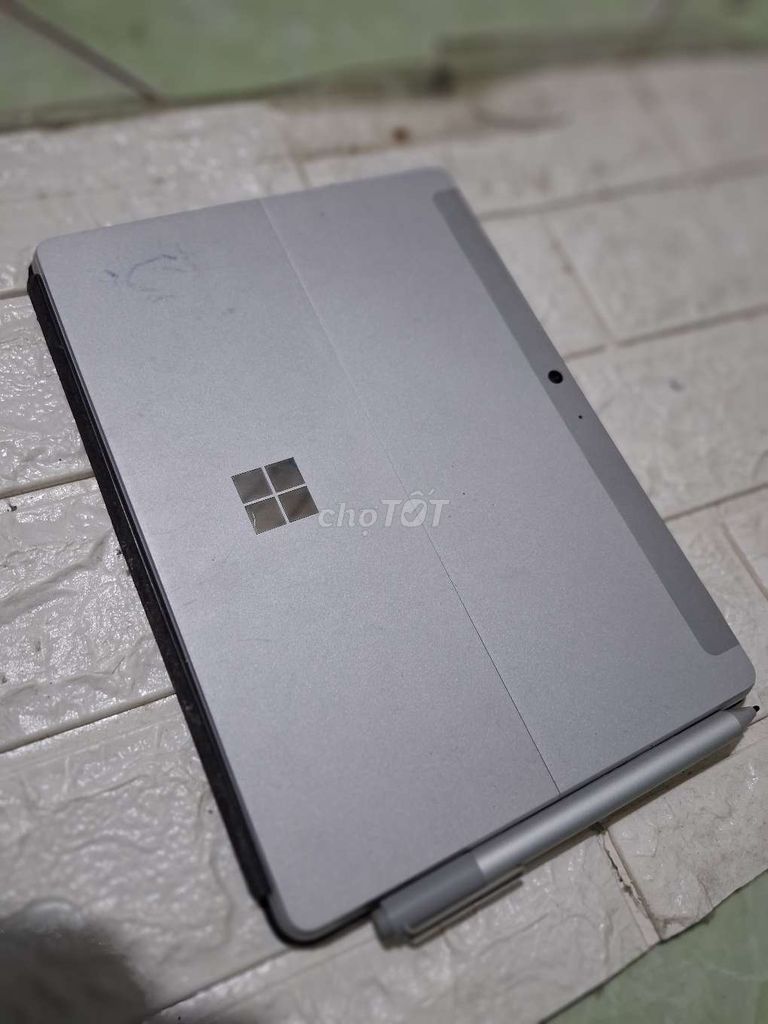 Microsoft Surface Go 2 Core m3 8GB/128GB. Mua bán Laptop tại Quận Ninh Kiều Cần Thơ được đăng bởi tinh hình 1