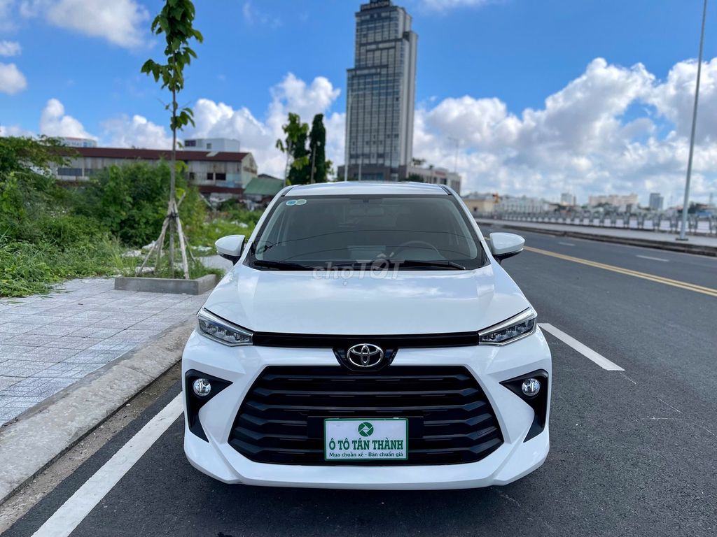 Toyota Avanza Premio 2022 CVT, nhập, tự động