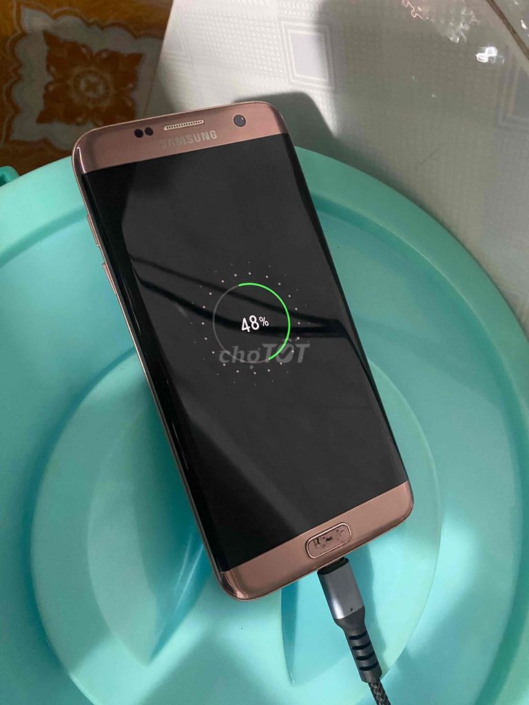 Samsung Galaxy S7 Edge Vàng hồng. Mua bán Điện thoại tại Quận 7 Tp Hồ Chí Minh được đăng bởi Nguyễn Nam Tiến hình 1