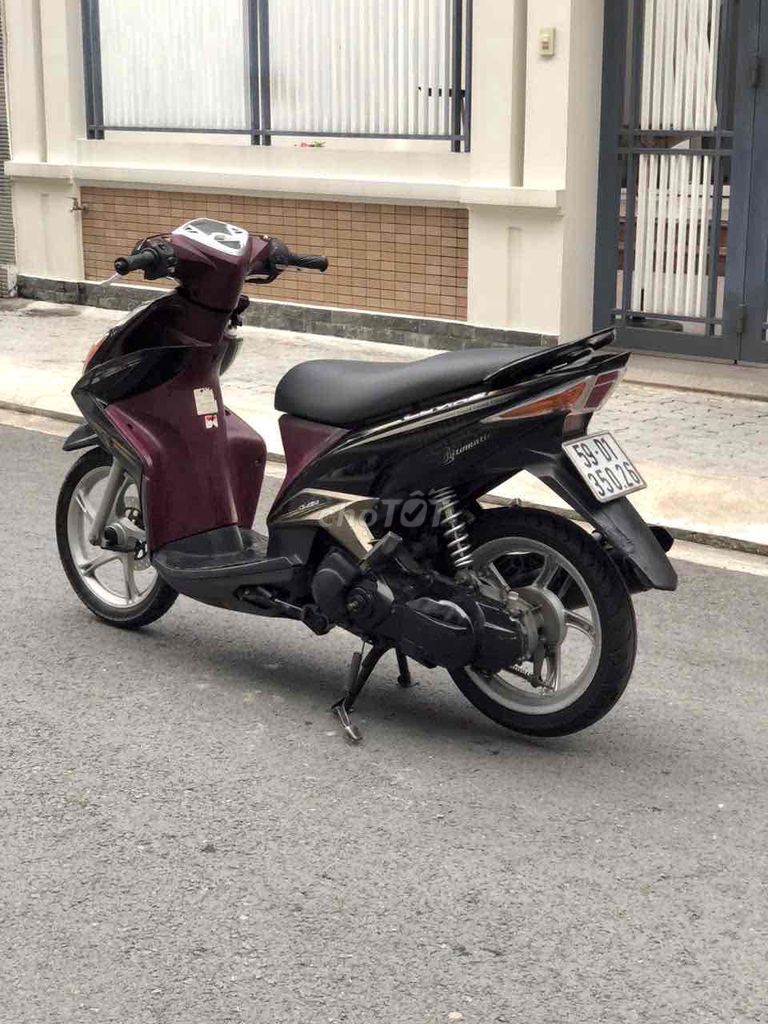 Luvias 2011,bstp,xe đẹp keng,chính chủ,máy êm ru. Mua bán Xe máy tại Quận 7 Tp Hồ Chí Minh được đăng bởi Trung Anh hình 6