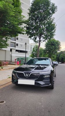 Vinfast Lux A Premium 2019 -  Màu đen - 2v4km