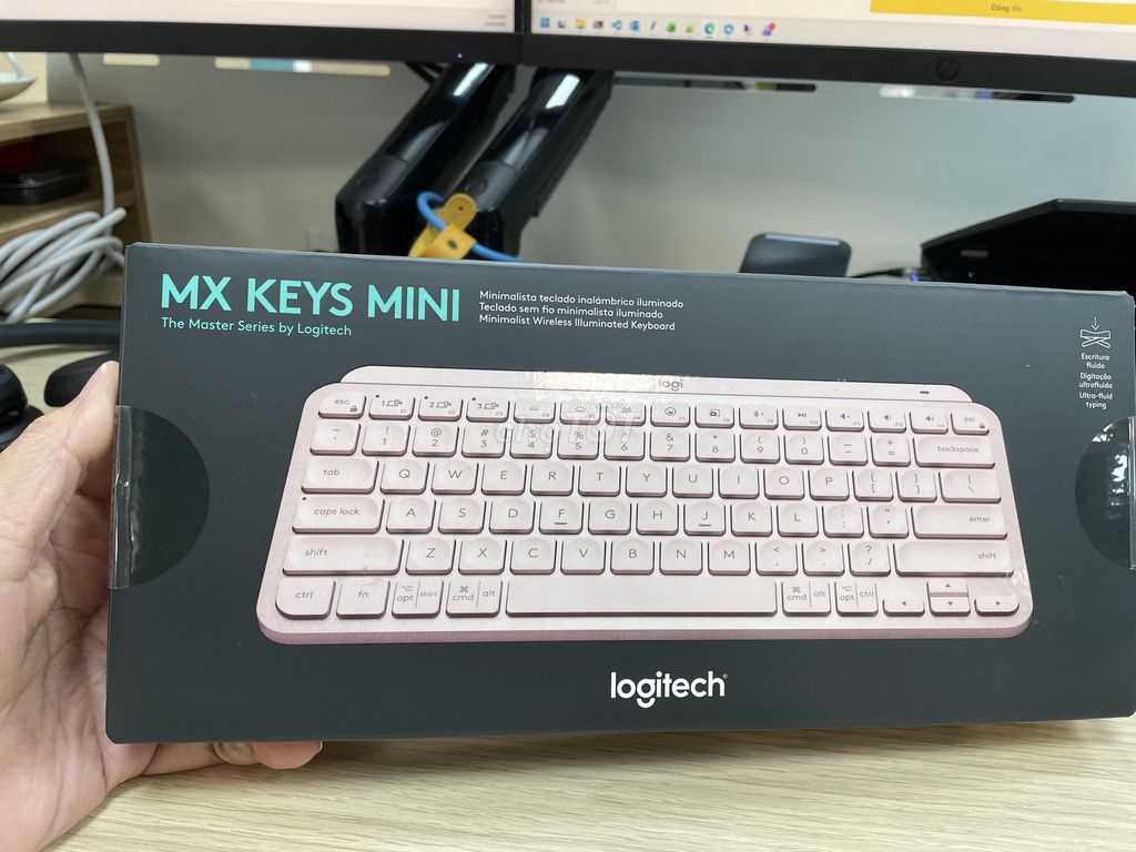 Bàn phím Logitech MX Keys Mini Hồng. Mua bán Phụ kiện (Màn hình, Chuột...) tại Quận Tân Phú Tp Hồ Chí Minh được đăng bởi Eric Vuu hình 1