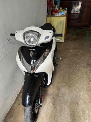 Bán SH Mode 2018 Trắng đen nguyên zin chính chủ