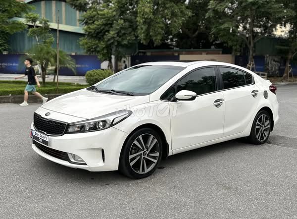 Kia Cerato 2018. Mua bán Ô tô tại Quận Nam Từ Liêm Hà Nội được đăng bởi Đức Quyết hình 4