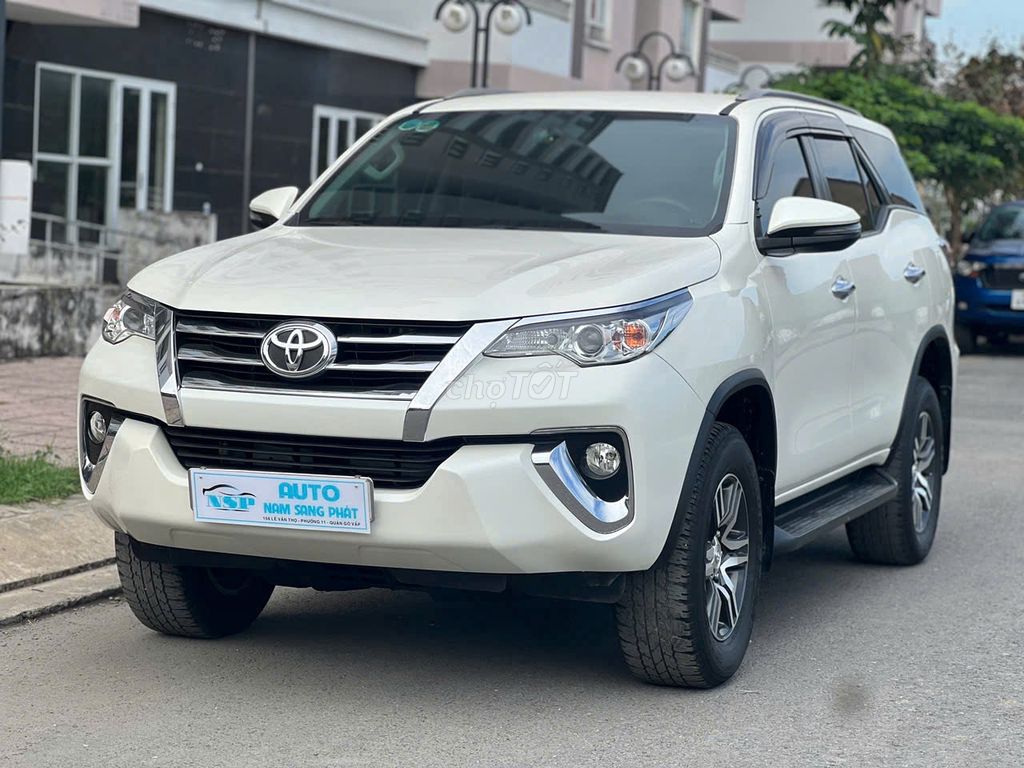 Fortuner 2018 2.7V xăng 1 cầu - 56000 km rất mới