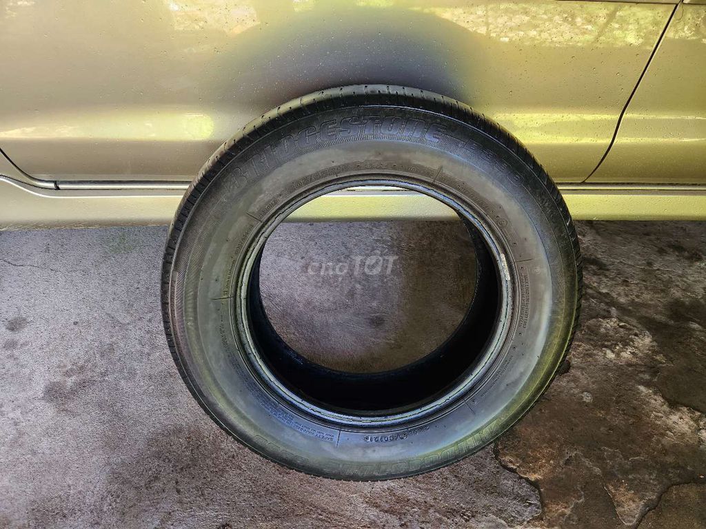 4 cái lốp Innova mới thay ra còn đẹp. Mua bán Phụ tùng xe tại Huyện Cầu Ngang Trà Vinh được đăng bởi Nguyễn hình 1