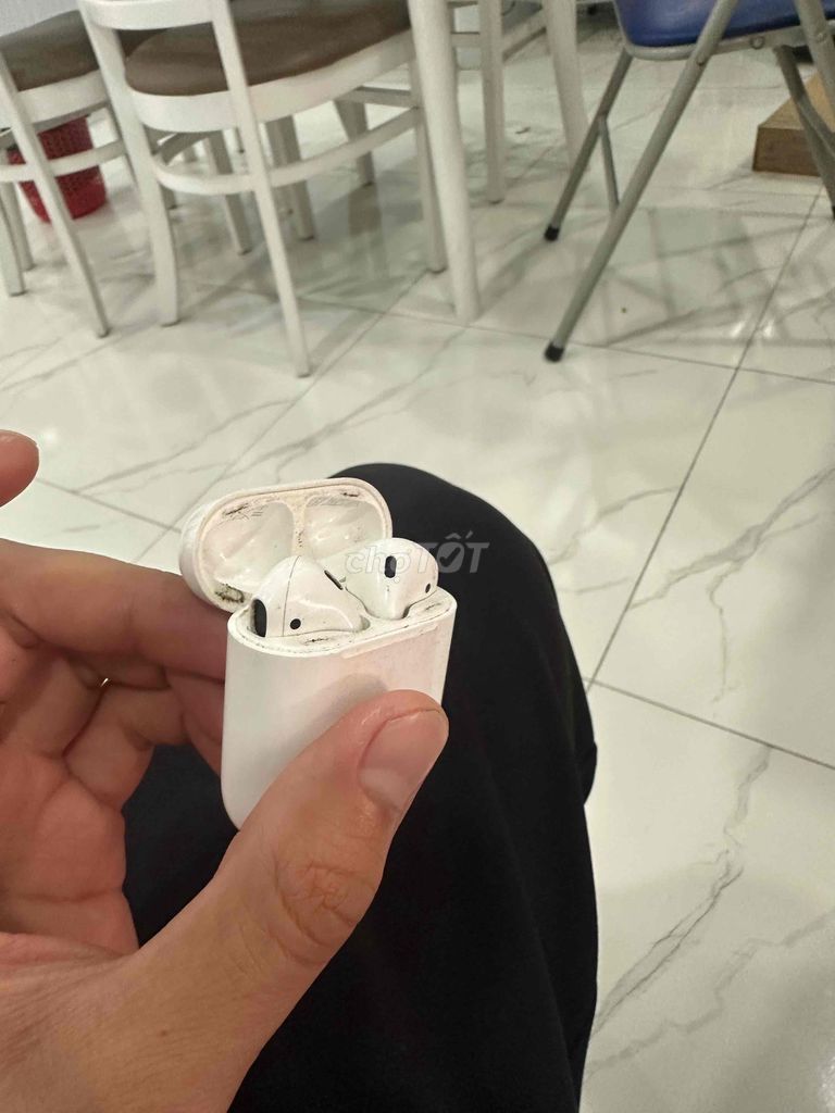 Tai nghe Apple AirPods 2 Trắng Đã sử dụng. Mua bán Tivi, Âm thanh tại Huyện Bình Chánh Tp Hồ Chí Minh được đăng bởi Anh Anh hình 1