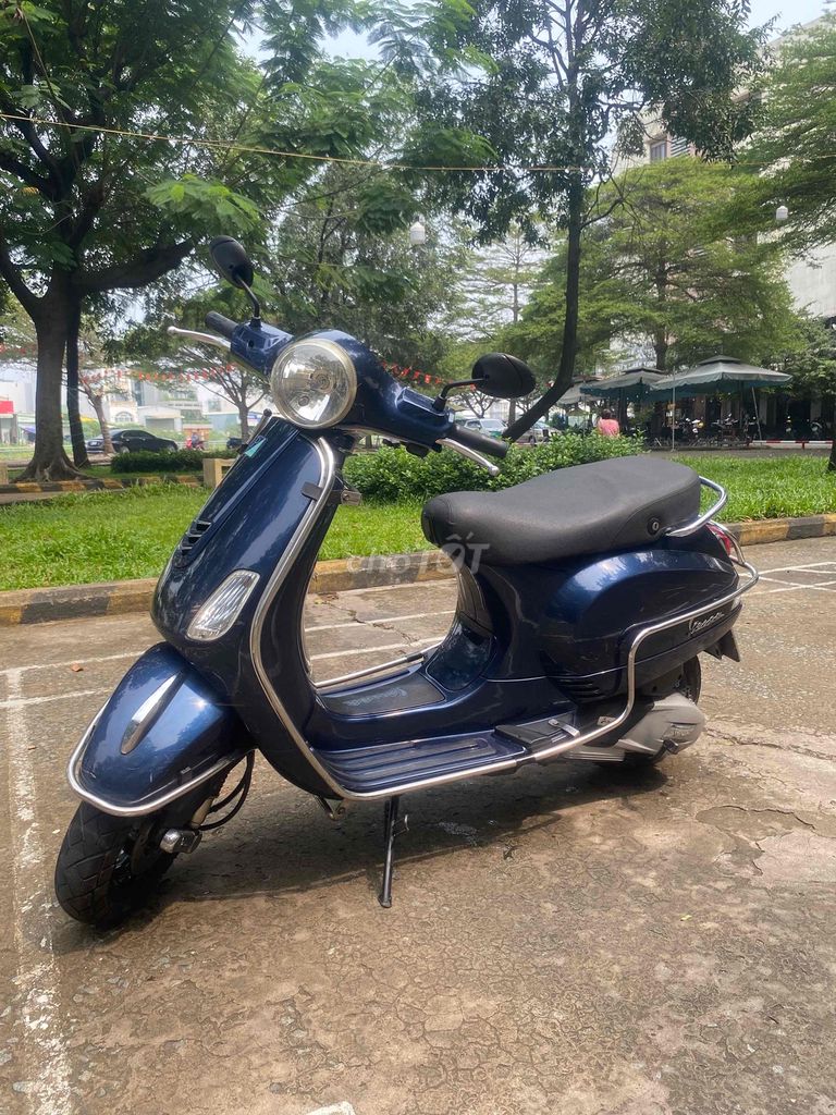 Пьяджо Веспа LX 125 2018 Синий Черный 30 000 км