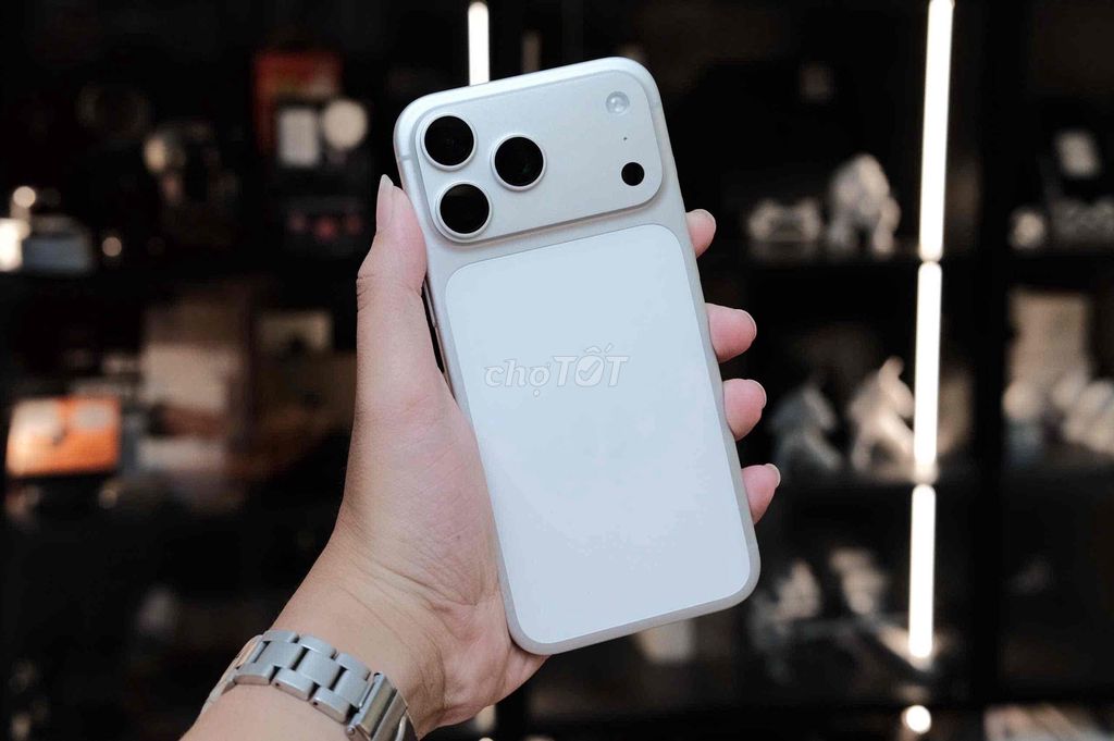 iPhone 17 Pro Max 256GB Trắng đẹp 99%. Mua bán Điện thoại tại Quận Bình Thạnh Tp Hồ Chí Minh được đăng bởi Vân Anh 2Tech House hình 1