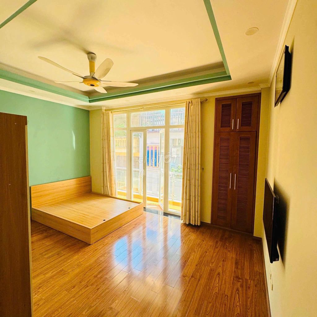 Cho thuê nhà khu vực Giảng Võ, Ba Đình, ô tô đỗ cửa