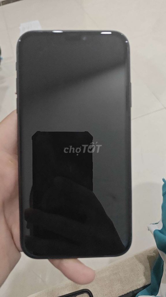 iPhone 11 128GB mua thế giới di động còn mới keng