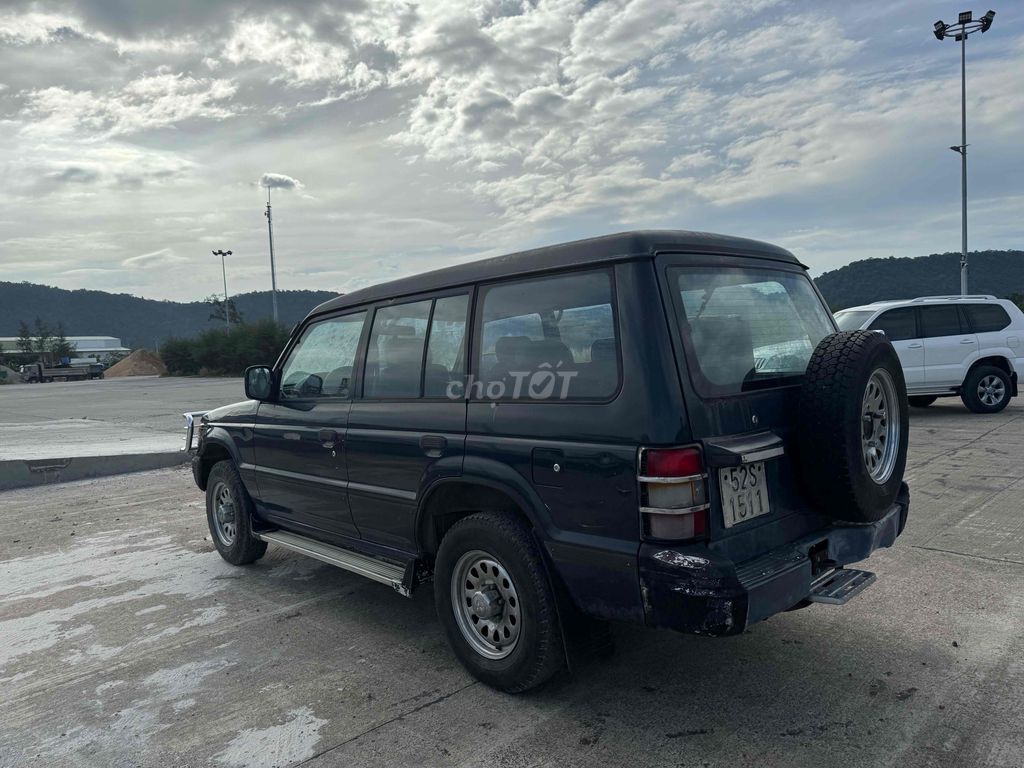 Mitsubishi Pajero 1998 - 200000 km