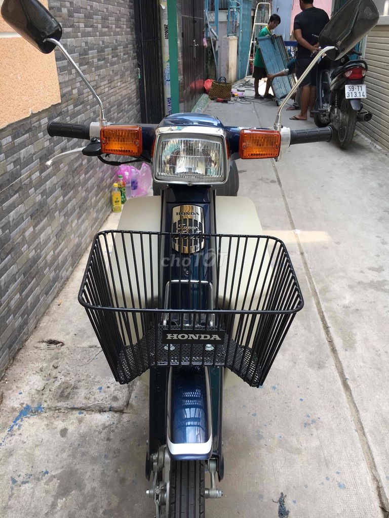 Honda Super Cub 50i CUSTOM. đèn Vuông xe Cọp ,Nhập. Mua bán Xe máy tại Quận 4 Tp Hồ Chí Minh được đăng bởi Pham Van Minh hình 1